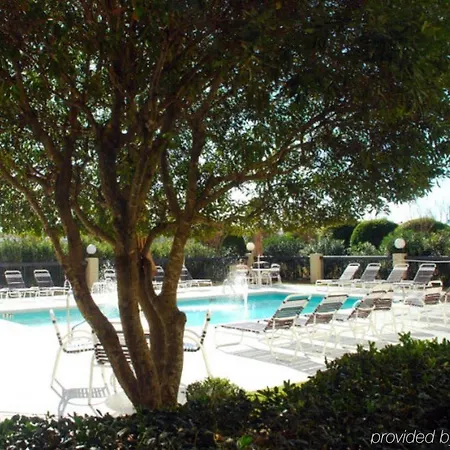 Holiday Inn Express & Suites Wilmington-University Center By Ihg 