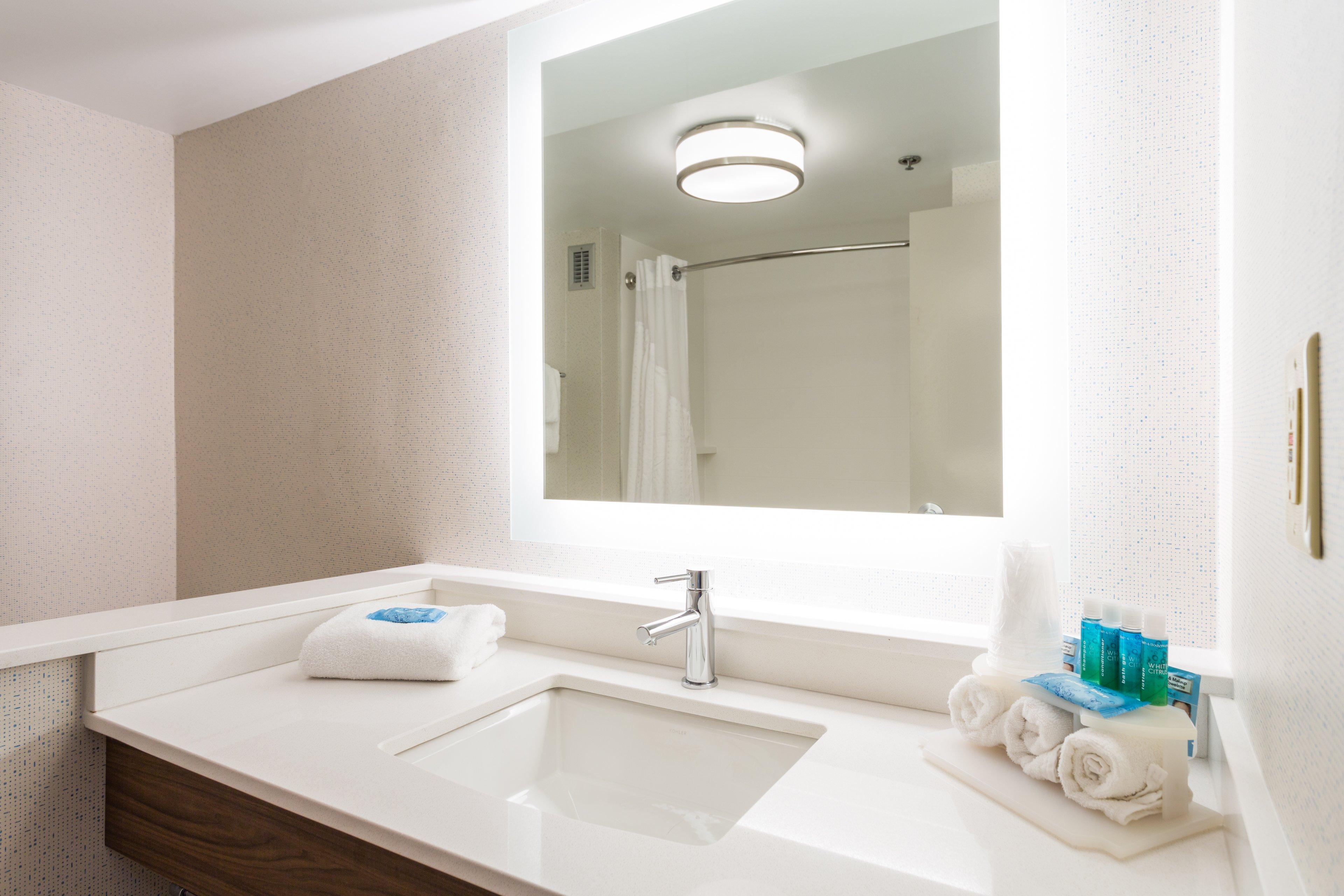 Hotel Express & Wilmington-university Center By Ihg 2*